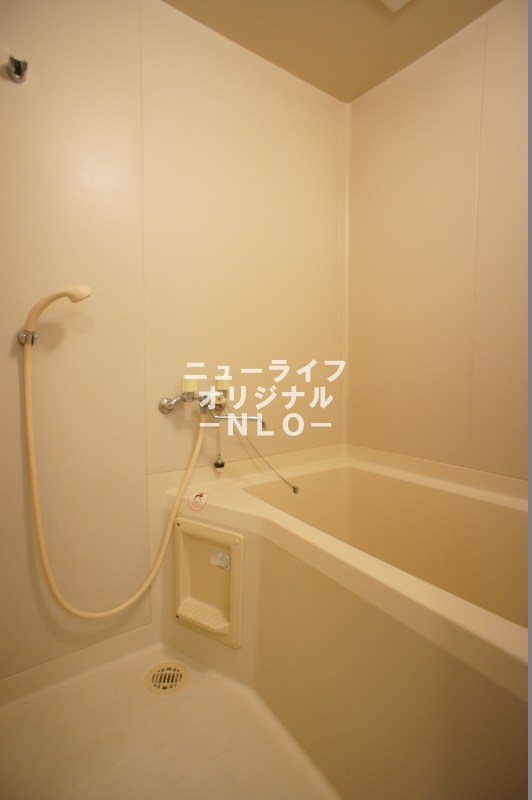 バス・シャワールーム　※同建物他部屋になります。現状優先です。