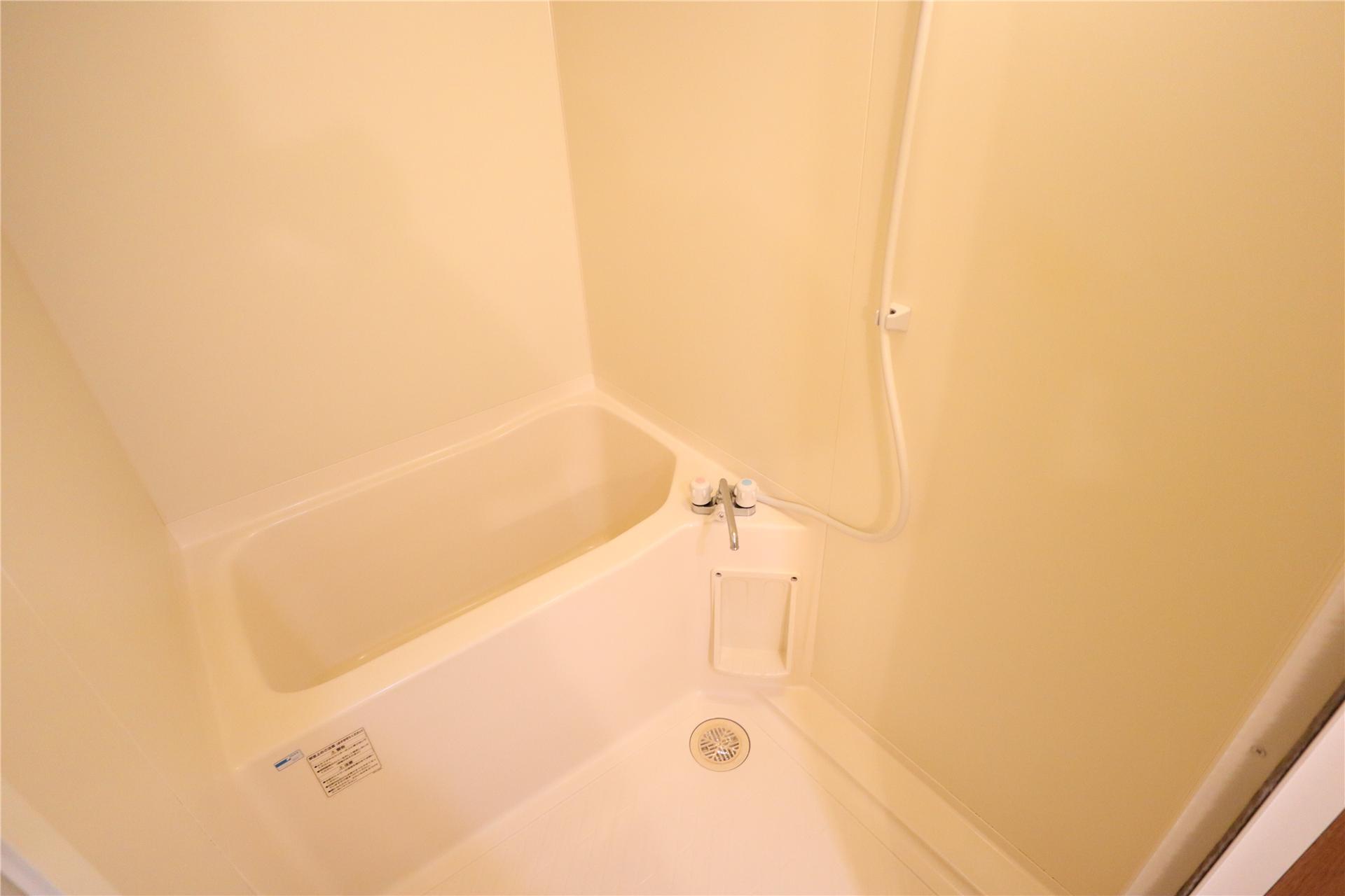 バス・シャワールーム　同タイプ別部屋の画像です。