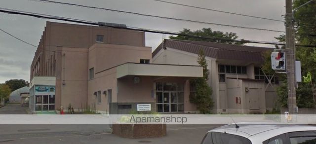 小学校　拓北小学校（小学校）まで487m