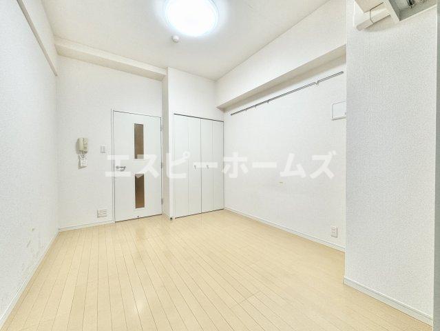 東京メトロ半蔵門線 住吉駅 徒歩8分 7階建 築20年の居間写真