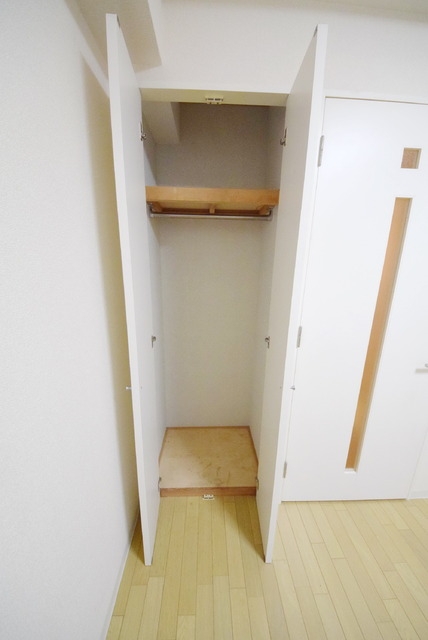 収納　※別部屋の参考写真です。