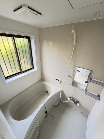 ハウス2C B号棟の風呂写真