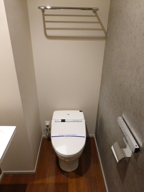 トイレ　ゆったりとした空間のトイレです