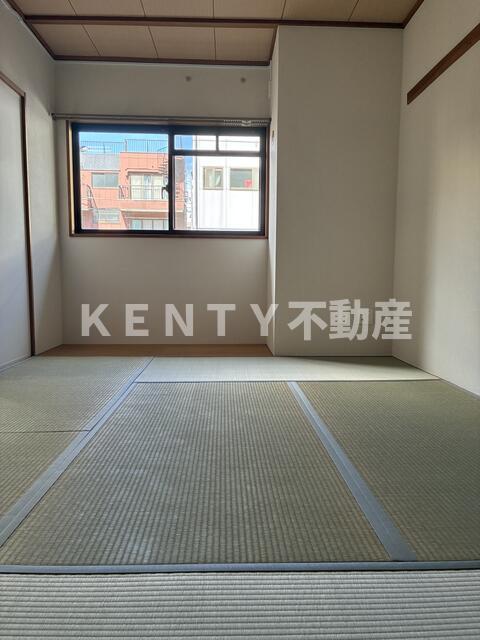 その他部屋・スペース　使い勝手のいい寝室です