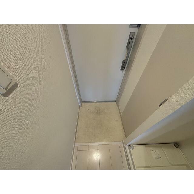 玄関　他号室の写真になります。