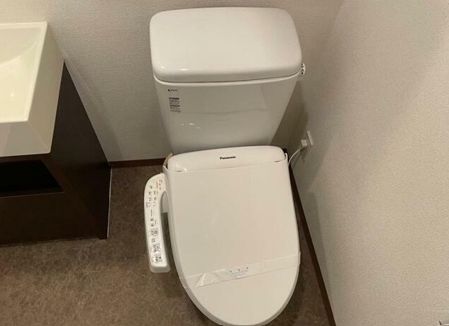 ＪＲ京浜東北線 大森駅 徒歩7分 13階建 築15年のトイレ写真