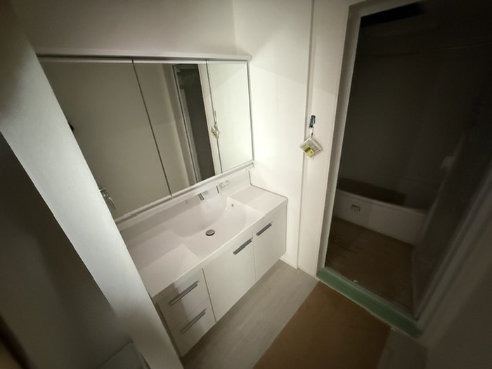 建物外観　建築中