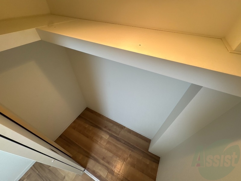 収納　寝室の収納です。部屋がすっきり片付きます。