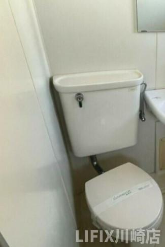 ホワイトキャビンのトイレ写真