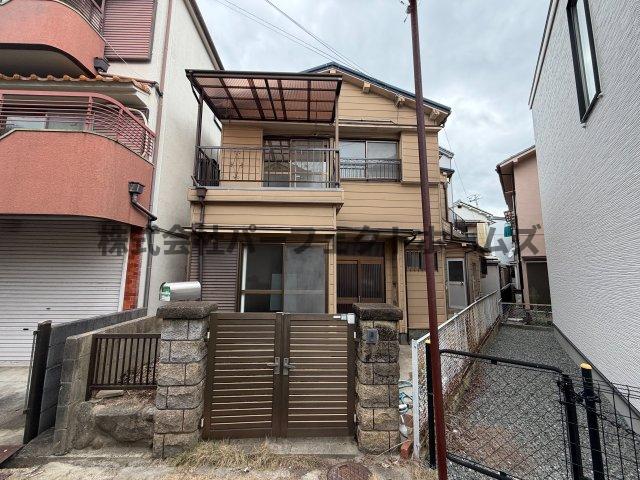 建物外観　落ち着いた雰囲気の外観です