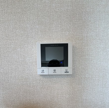 セキュリティ　防犯対策に有効なカメラ付きインターホン！突然の来客にもバッチ