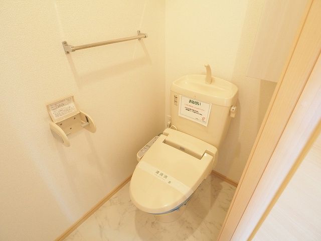ベルムーンBのトイレ写真