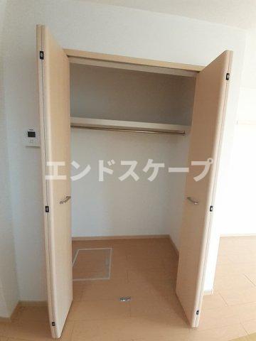 ＪＲ上越線 井野駅 徒歩40分 2階建 築17年の内装写真