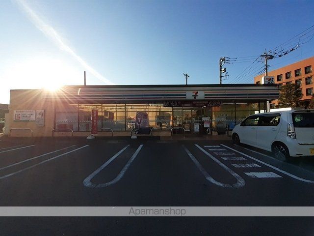コンビニ　セブンイレブン相模原西橋本３（コンビニ）まで360m