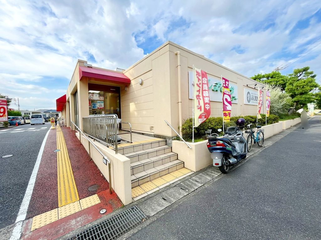 スーパー　しまむらストアーすみれ平店（スーパー）まで1260m