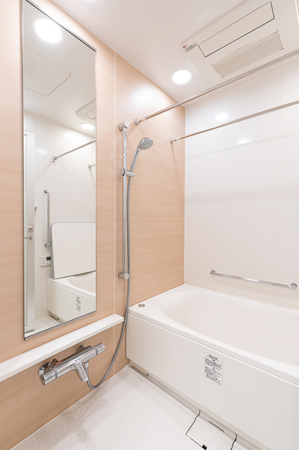 バス・シャワールーム　※写真は同タイプ住戸です。