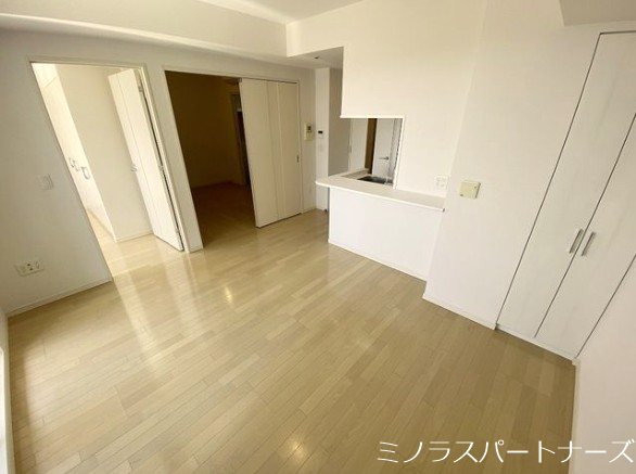 居室・リビング　別部屋の参考写真になります。