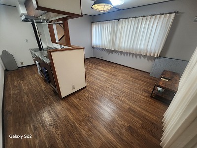 西早稲田3丁目戸建の居間写真