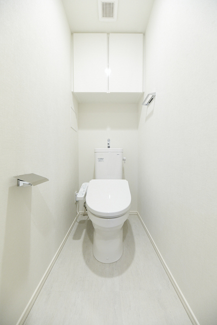トイレ　※写真は同タイプ住戸です。