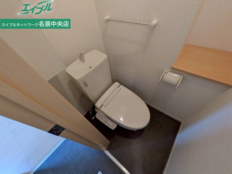トイレ　同型参考写真