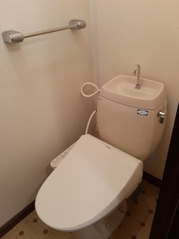 トイレ　別棟2階の参考写真です。現況を優先します。（201）