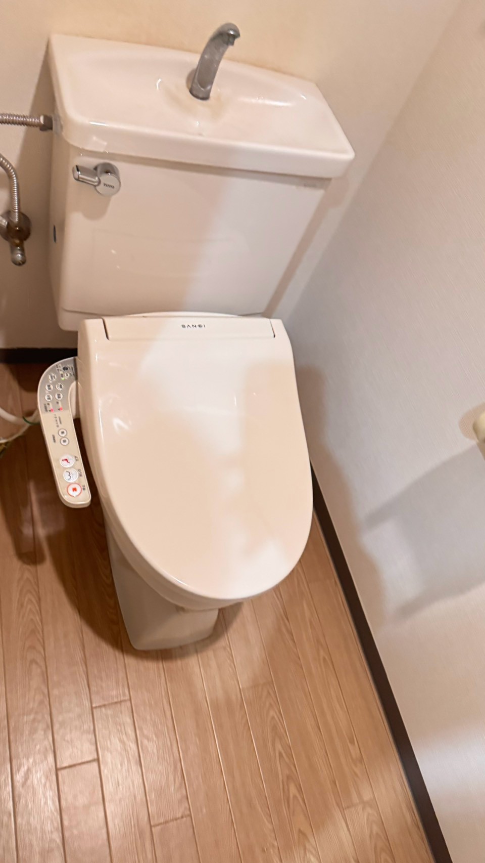 アヴォンリー鴨居のトイレ写真