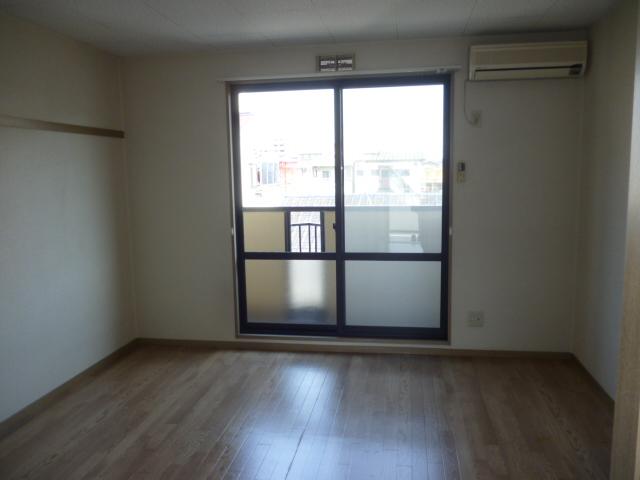 居室・リビング　洋室