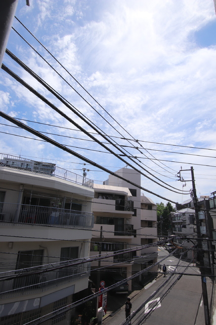 【新宿区早稲田鶴巻町のマンションの眺望】