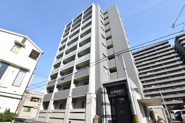 岡山市北区桑田町のマンションの建物外観