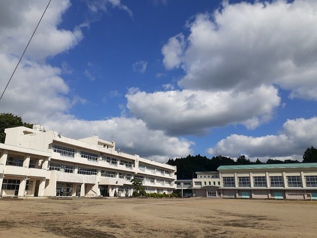 【大崎市三本木新町のアパートの中学校】