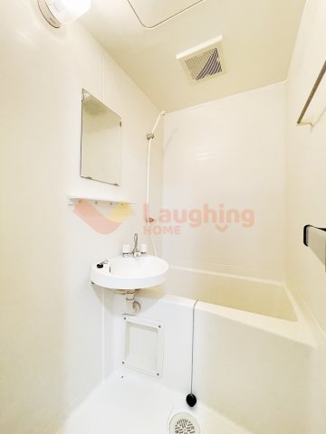 バス・シャワールーム　お風呂です