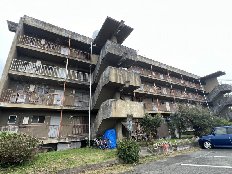 サンフラワーハイツの建物外観