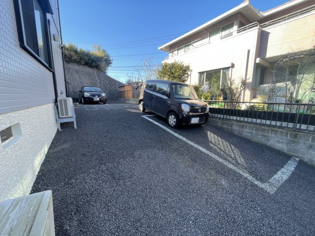 【印旛郡酒々井町ふじき野のアパートの駐車場】