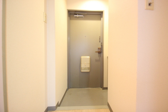 玄関　※別部屋の写真です