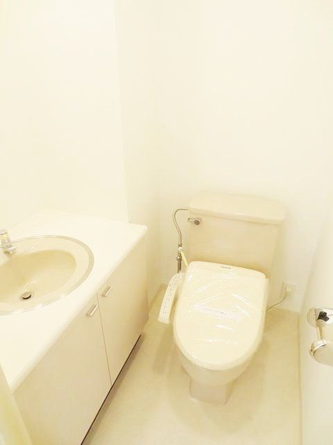 トイレ　★専用の手洗い場もあります★