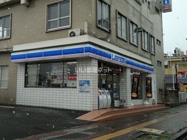 コンビニ　ローソン 長野県庁前店（コンビニ）まで195m