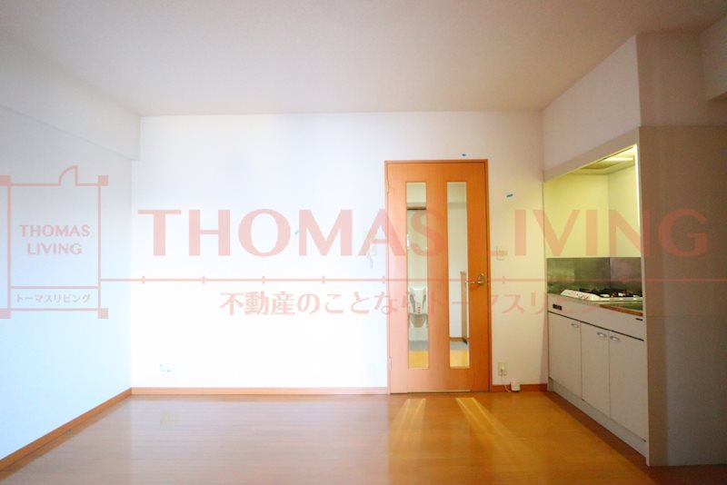 居室・リビング　リビング　※別号室参考写真