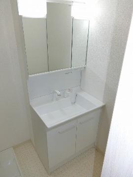 クリエオーレ太田Ⅰ　洗面設備　シャンプードレッサー