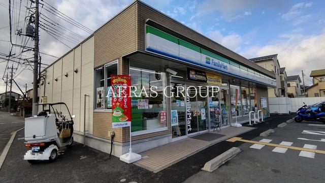 コンビニ　ファミリーマート川越的場北店（コンビニ）まで434m