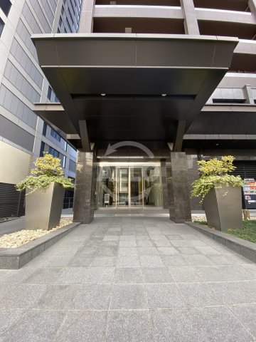 エントランス　リバーサイドタワー中之島　おしゃれなエントランス