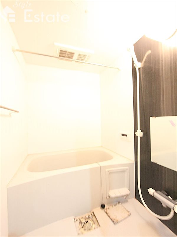 バス・シャワールーム　バスルーム