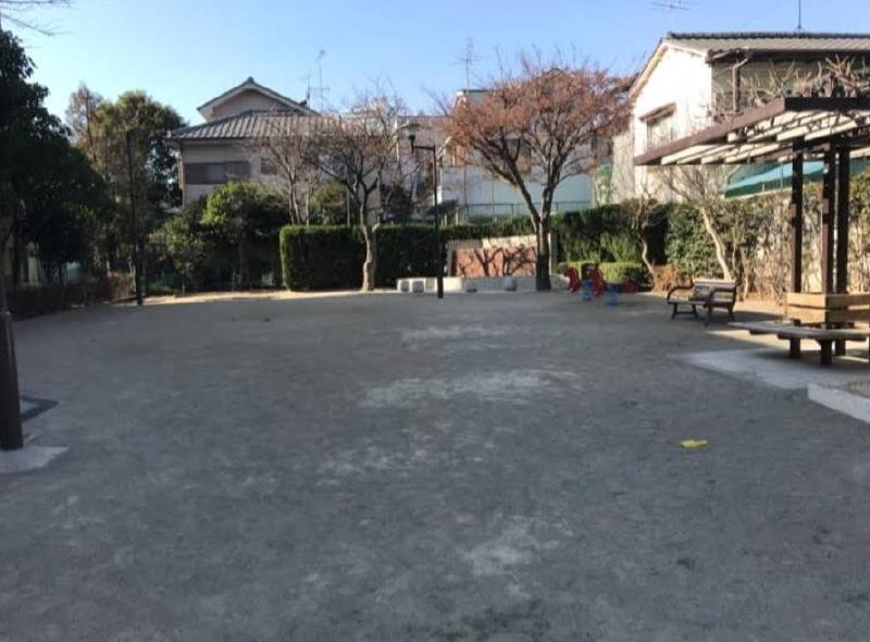 公園　東小岩滝児童遊園（公園）まで230m