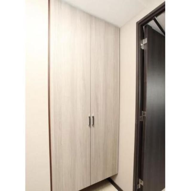 玄関　※写真は同タイプ住戸です。