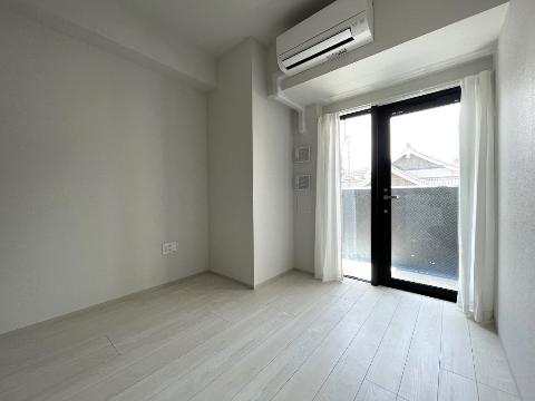 居室・リビング　室内