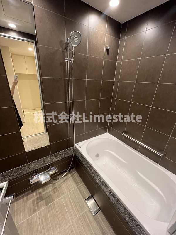 バス・シャワールーム　別部屋参考写真