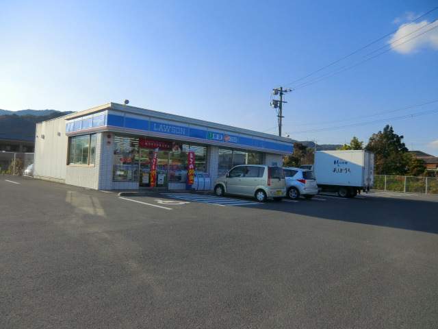 コンビニ　ローソン鹿児島中山町店（コンビニ）まで495m