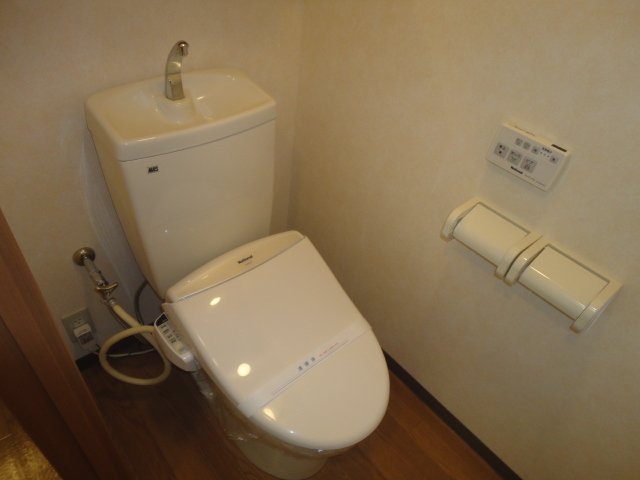 トイレ　シャワー付トイレ（イメージ）