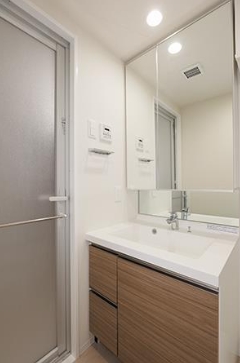 洗面設備　☆嬉しい独立洗面台☆