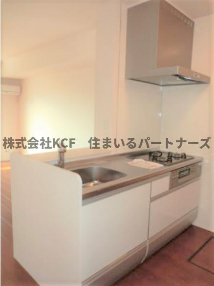 キッチン　コンパクトなキッチンで掃除もラクラク