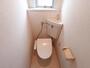 トイレ　トイレにも窓があります